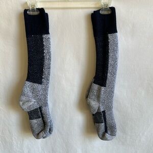 Two pairs of men’s hiking / skiing thermal socks